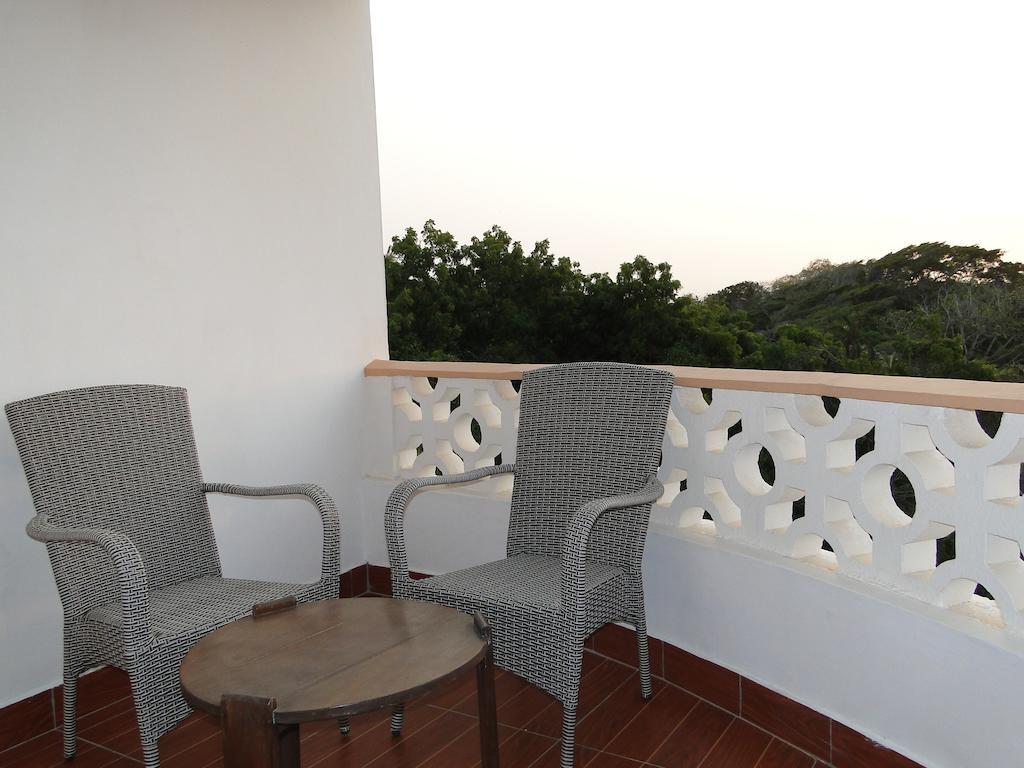 Pavilion Holiday Resort Bamburi Exterior foto